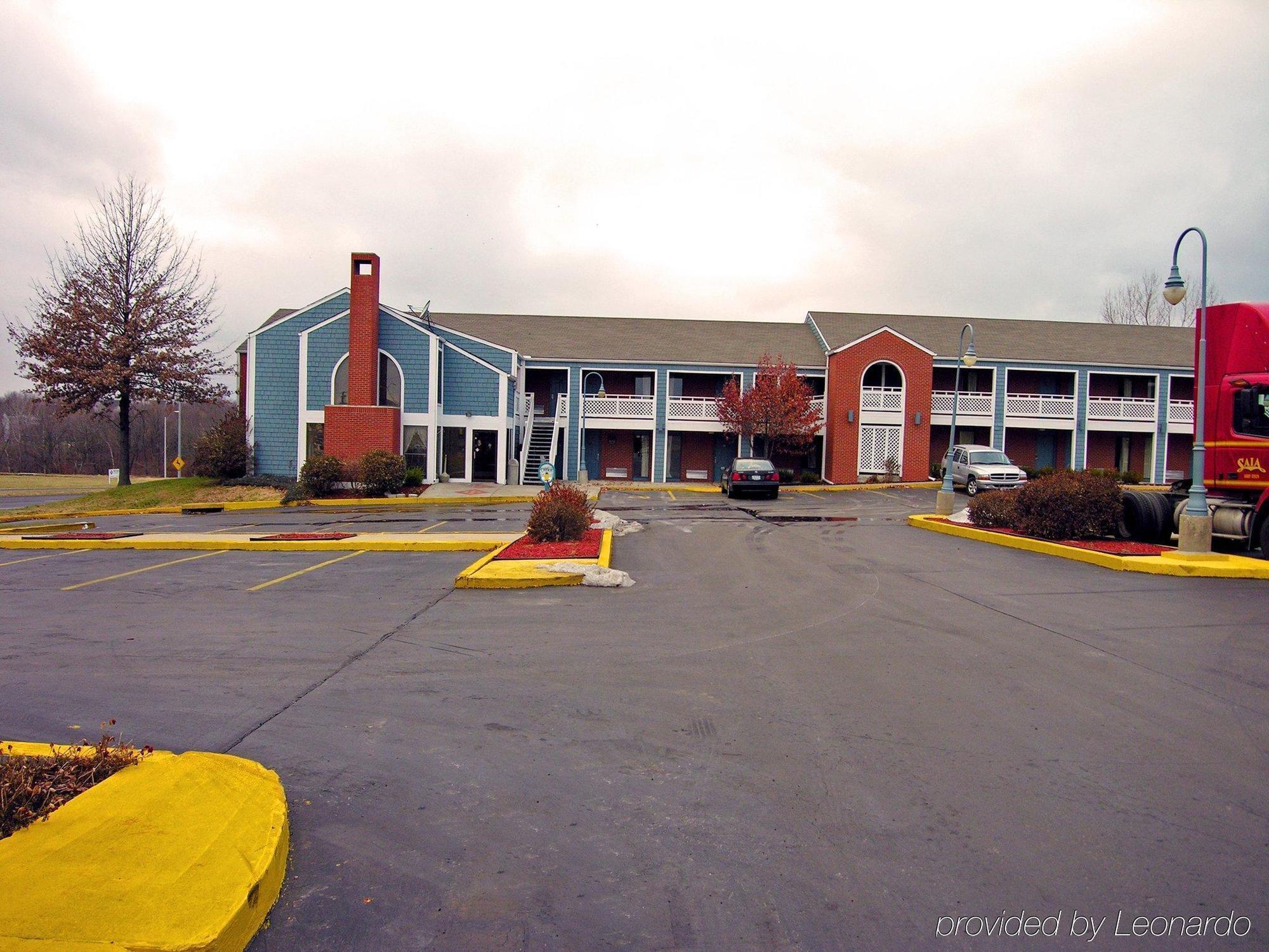 Days Inn Kansas City-Worlds Of Fun Zewnętrze zdjęcie